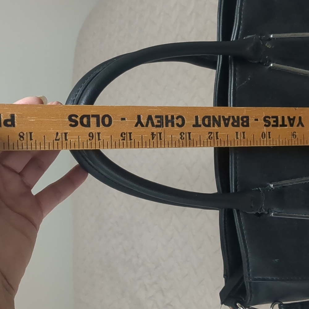 Black Nine West Purse - Picture 14 of 15